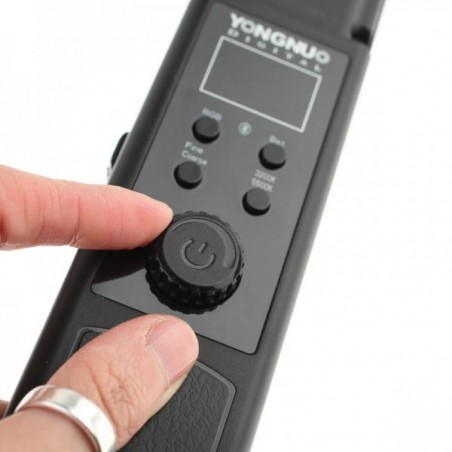 Luz Led YONGNUO YN360 3200-5500K y RGB tipo "Espada"